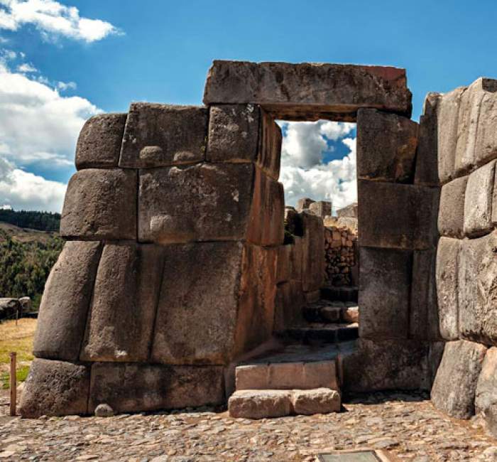 City Tour Cusco (Vespertino) Visitas Guiadas al Templo Santo Domingo Qorikancha + 4 Ruinas