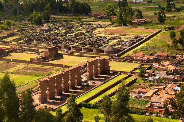 Bus Nocturno Directo Cusco - Puno + Lago Titicaca 2D1N Uros, Amantaní y Taquile + Bus Directo (Retorno)